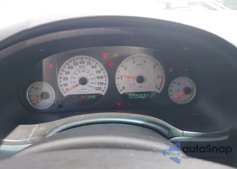 2006 Chrysler Town & Country Lx from USA, damaged, VIN 1A4GP44R06B609929